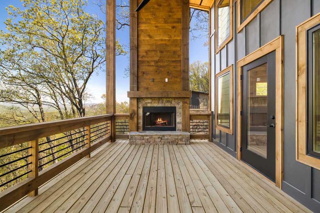 415150 Mineral Bluff Residential