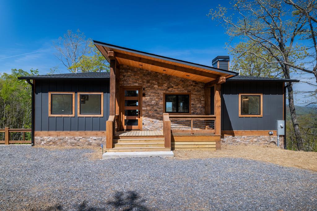 415150 Mineral Bluff Residential