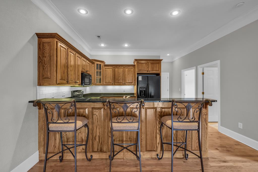 415151 Young Harris Residential