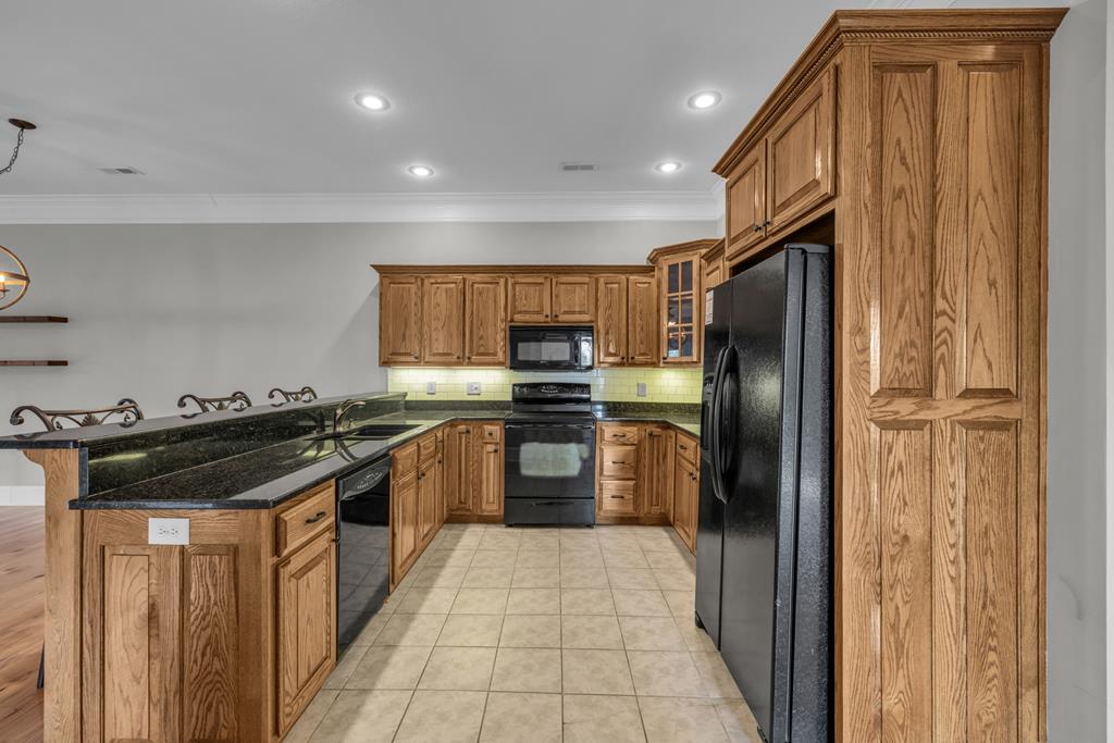 415151 Young Harris Residential