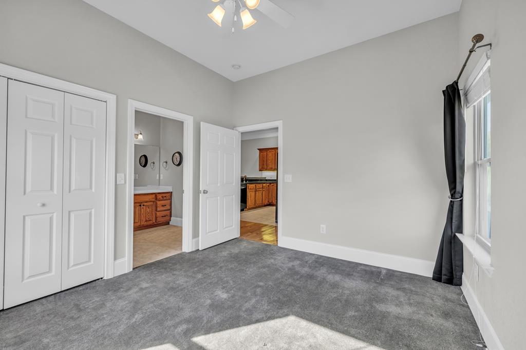 415151 Young Harris Residential