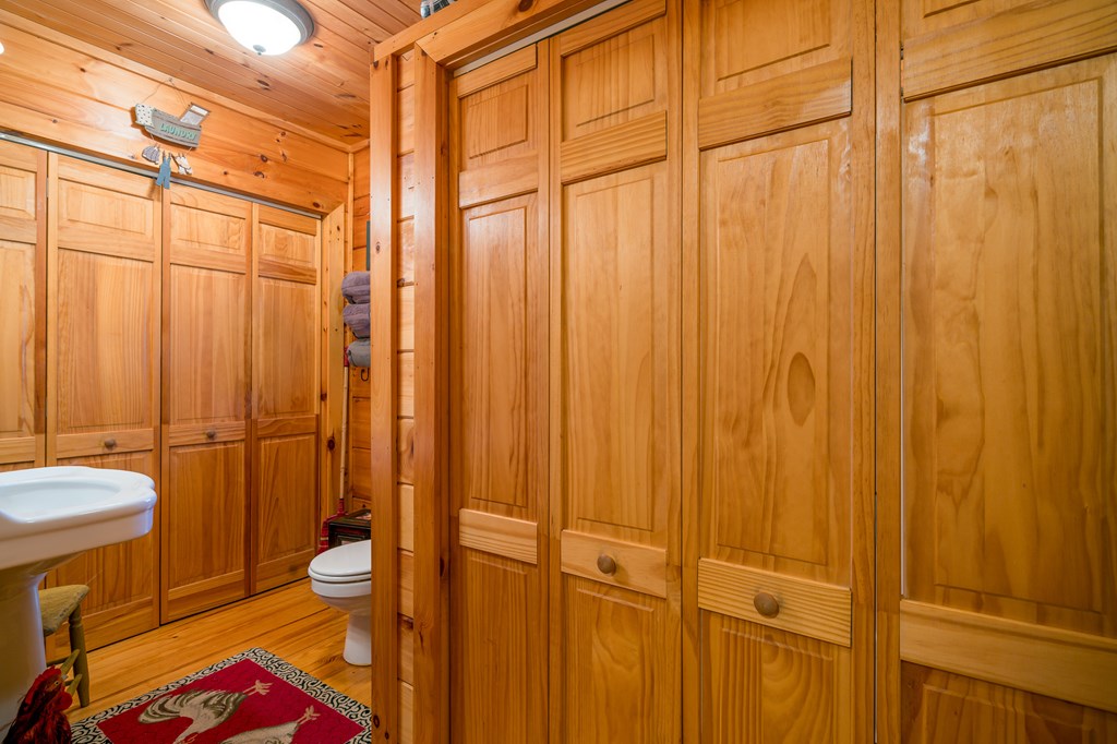 415160 Cherry Log Residential