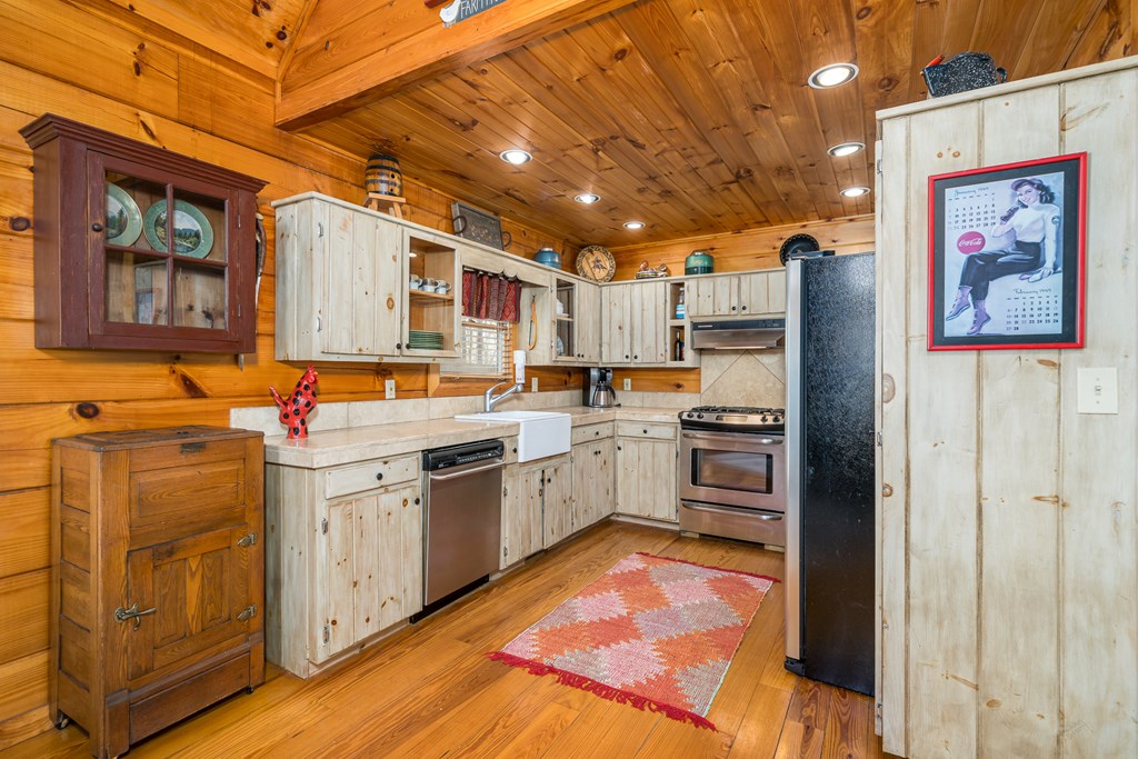 415160 Cherry Log Residential