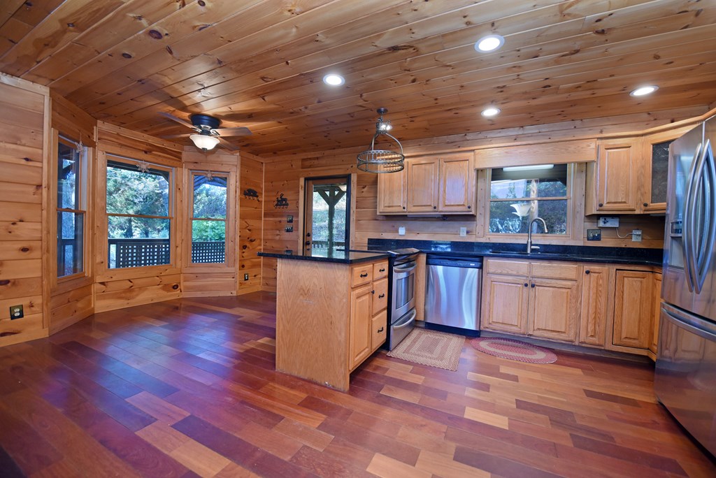 415163 Suches Residential