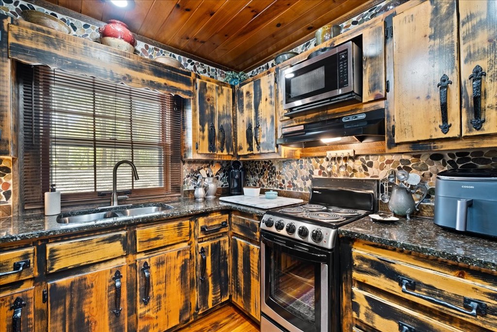 415164 Blue Ridge Residential