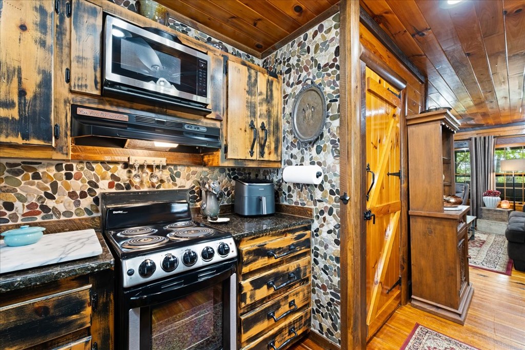 415164 Blue Ridge Residential