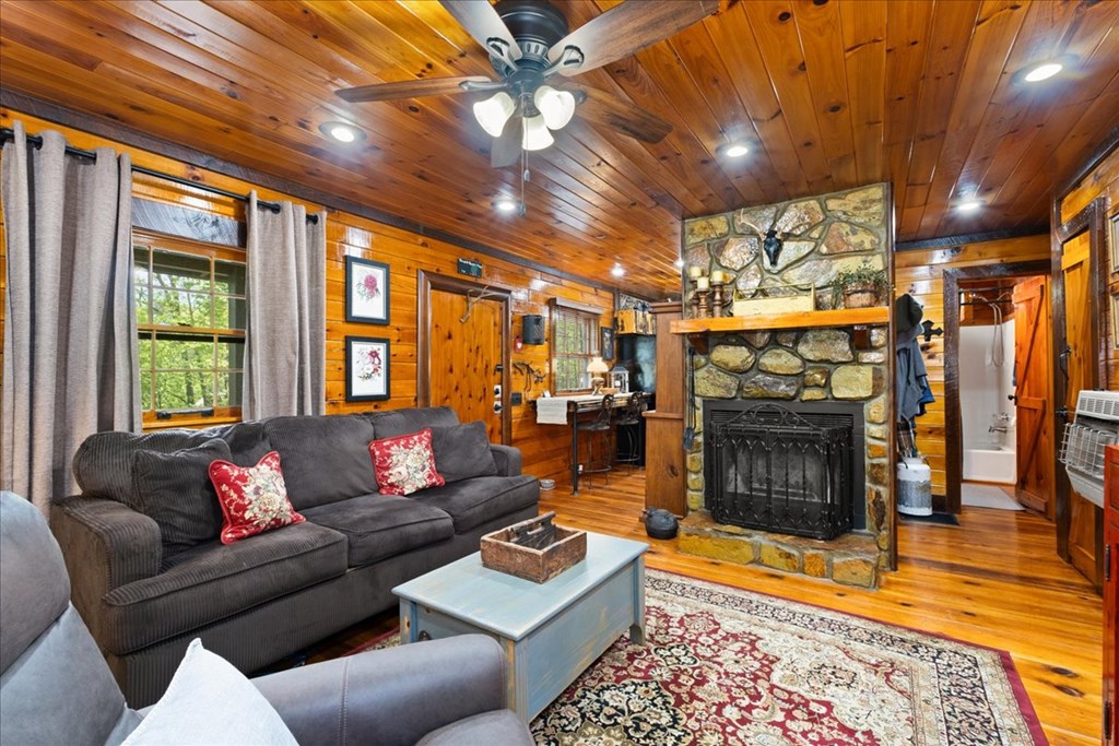 415164 Blue Ridge Residential