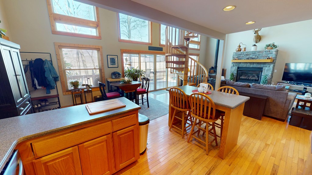 415175 Topton Residential