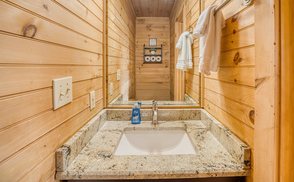 415178 Blue Ridge Residential
