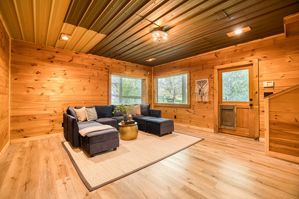 415178 Blue Ridge Residential