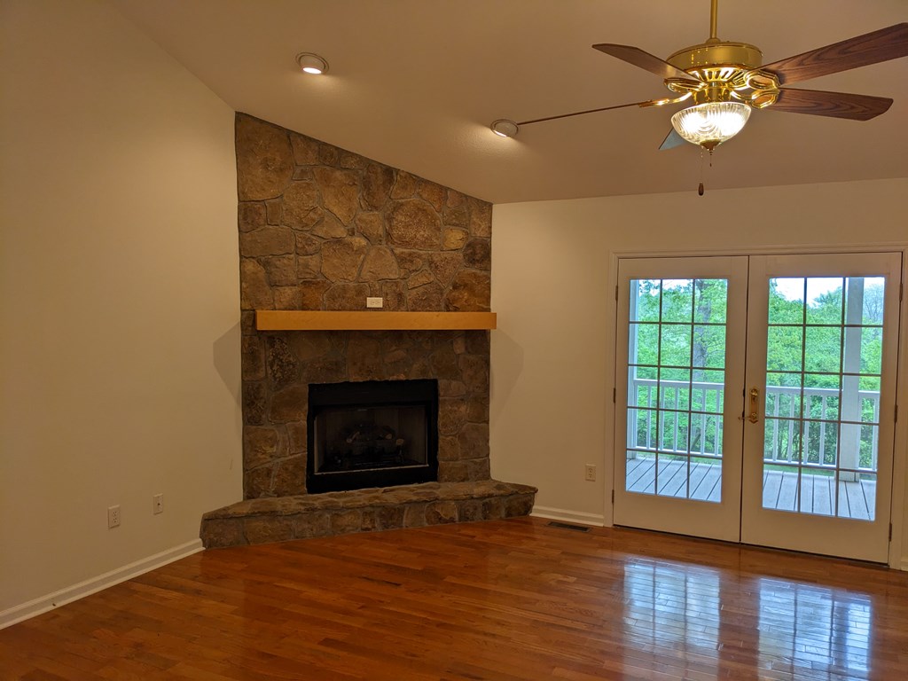 415180 Hayesville Residential