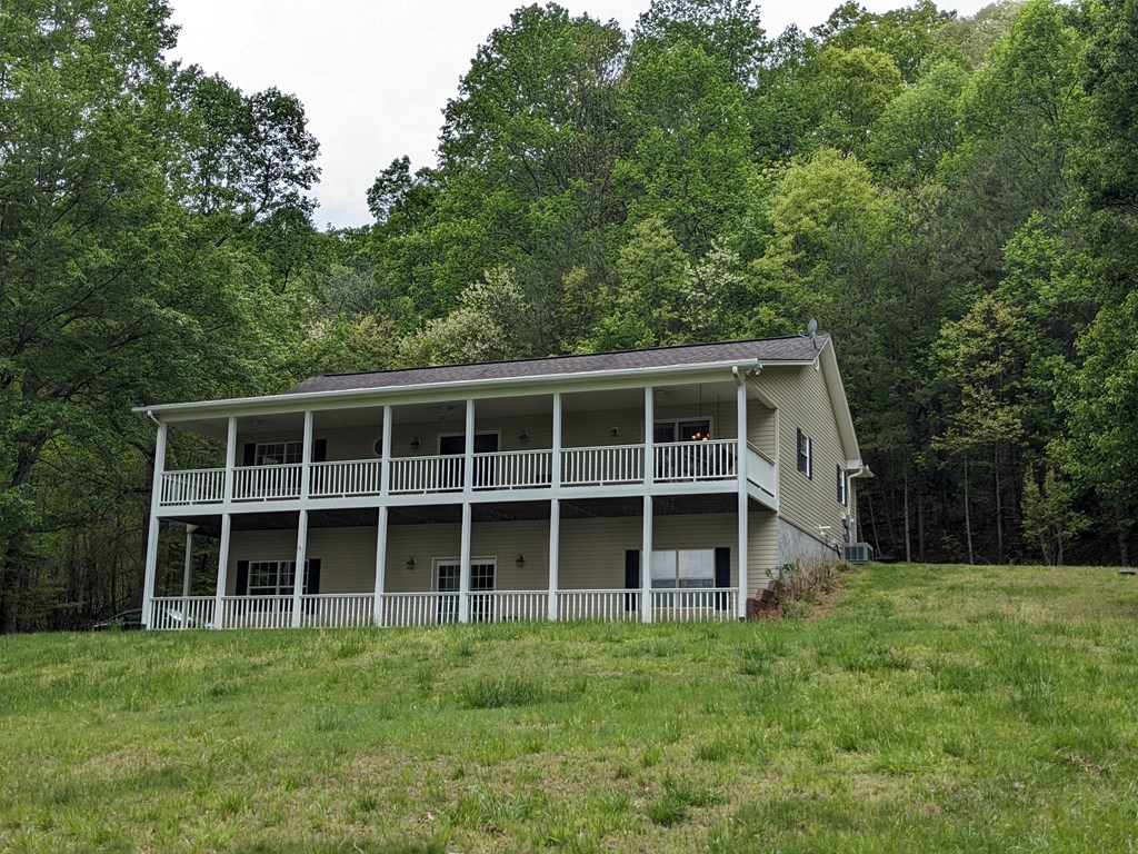 415180 Hayesville Residential