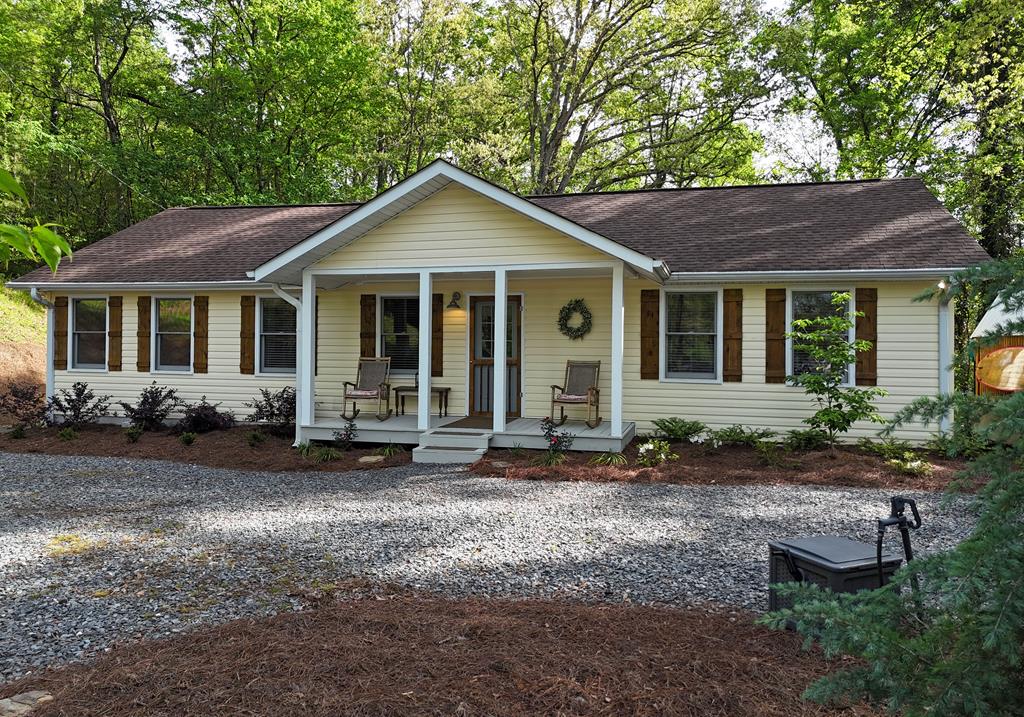 415195 Blue Ridge 