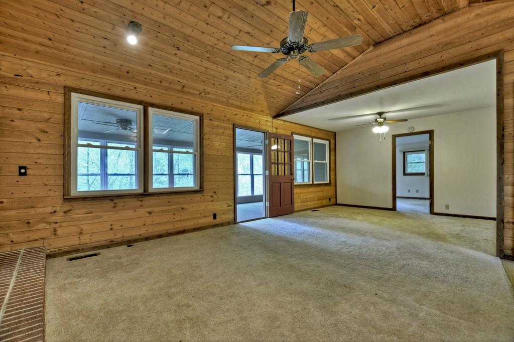 415201 Mineral Bluff Residential