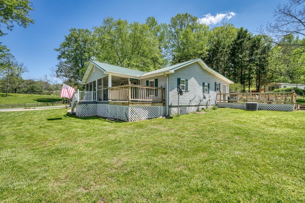 415202 Young Harris Residential