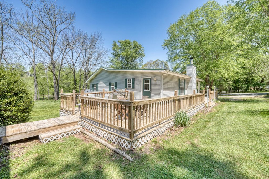 415202 Young Harris Residential
