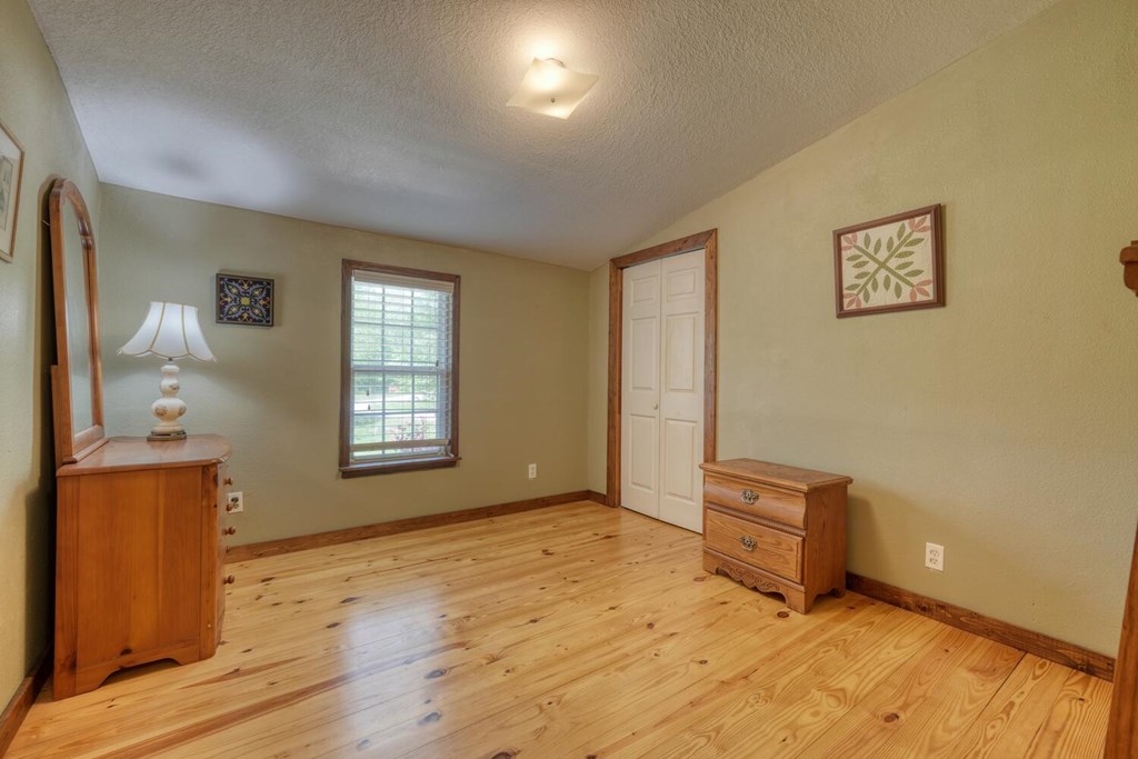415202 Young Harris Residential