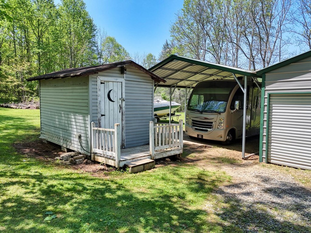 415202 Young Harris Residential