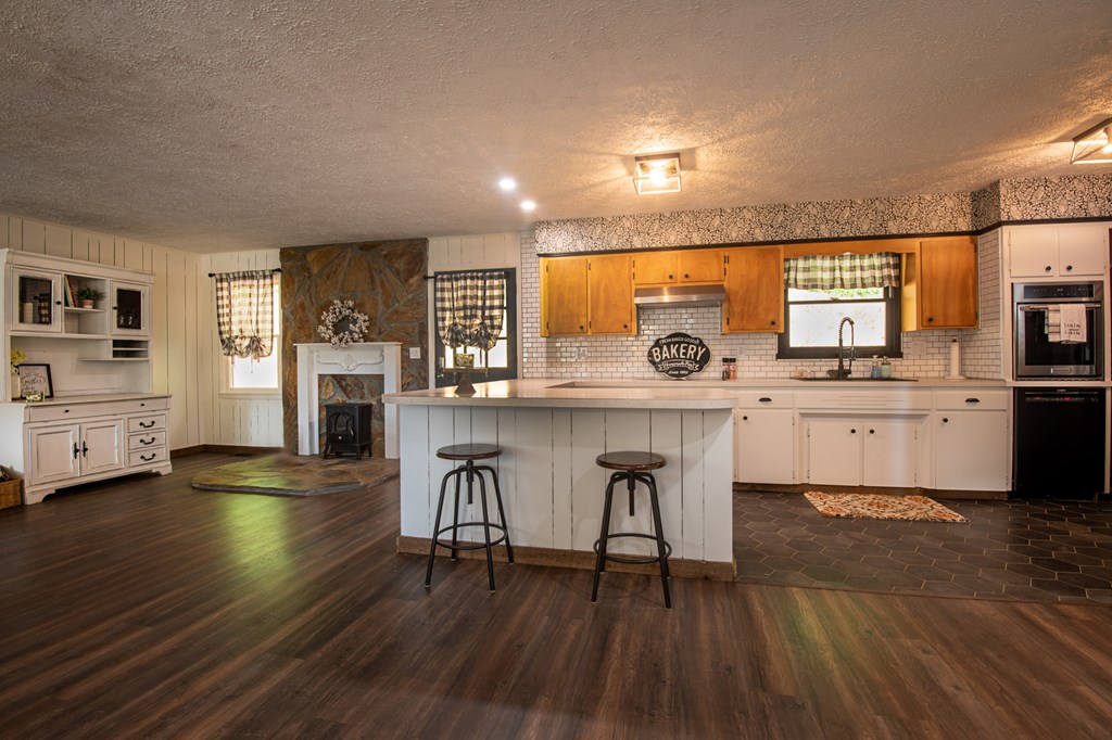 415203 Blue Ridge Residential