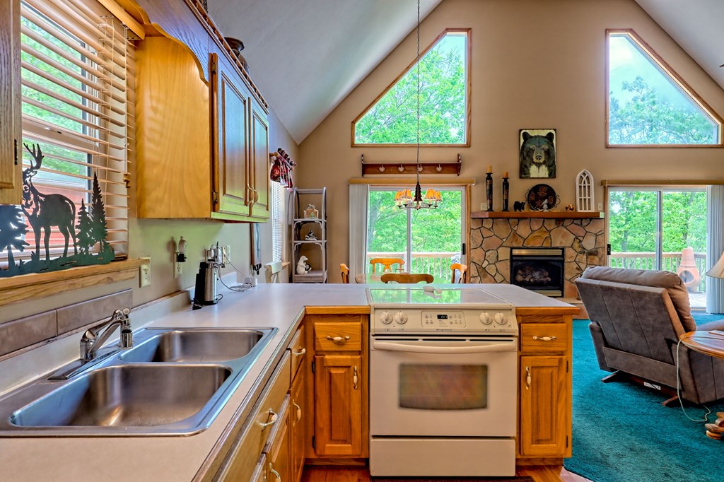 415204 Young Harris Residential