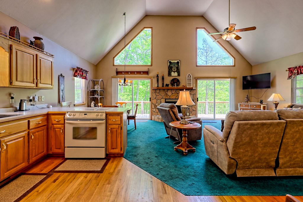 415204 Young Harris Residential