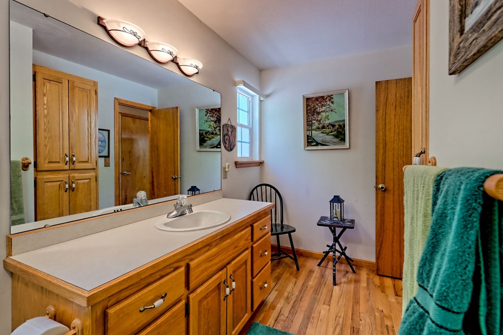 415204 Young Harris Residential