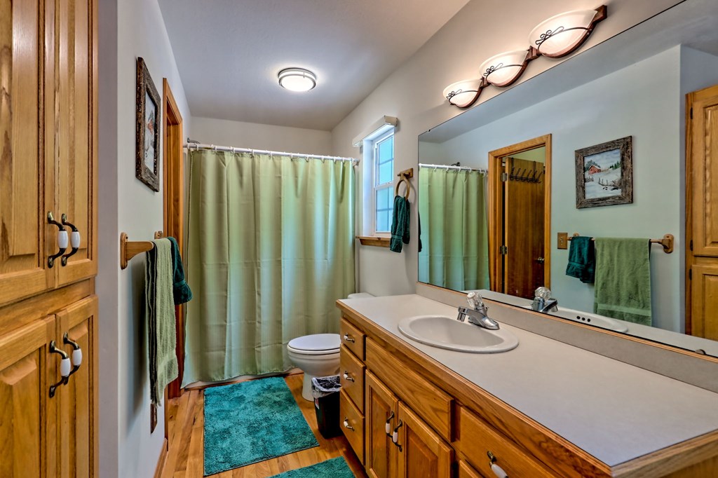 415204 Young Harris Residential