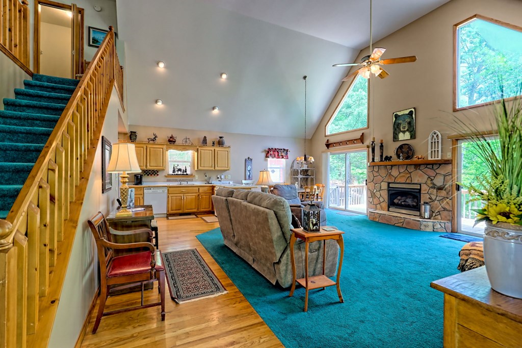 415204 Young Harris Residential