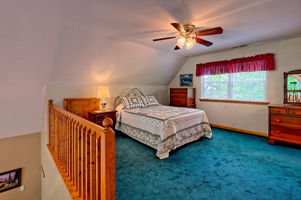 415204 Young Harris Residential