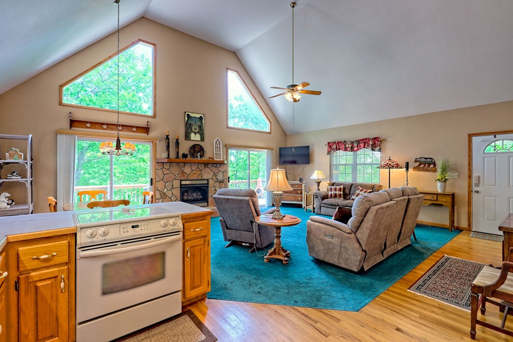 415204 Young Harris Residential