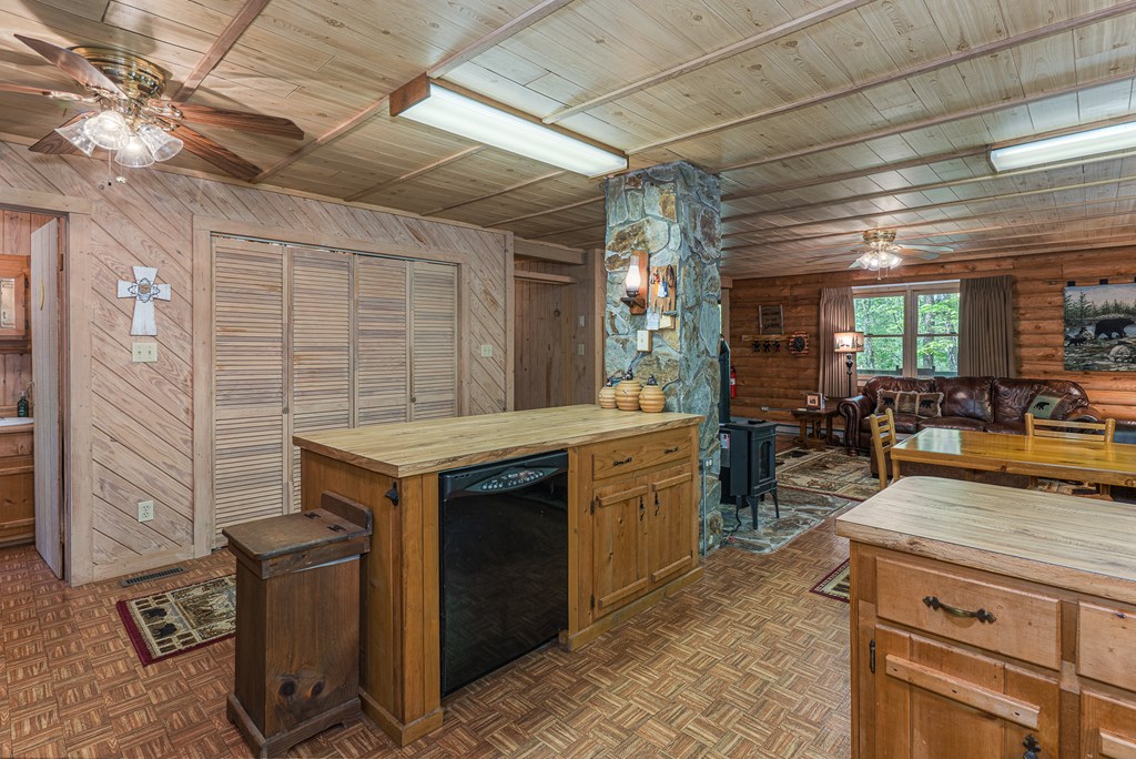 415214 Murphy Residential