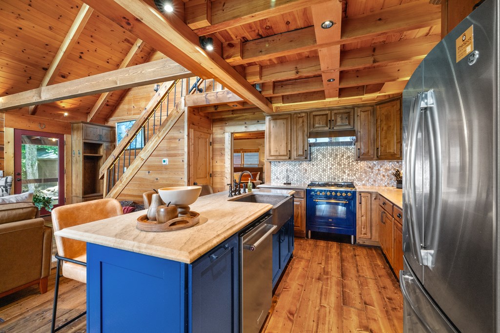 415226 Blue Ridge Residential