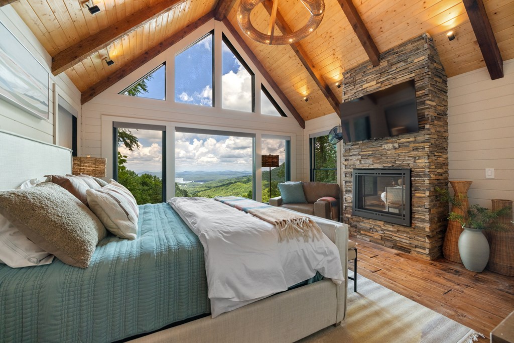 415226 Blue Ridge Residential