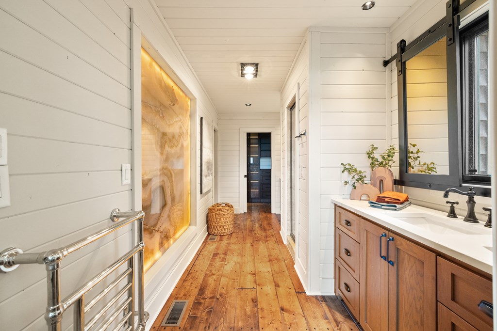 415226 Blue Ridge Residential