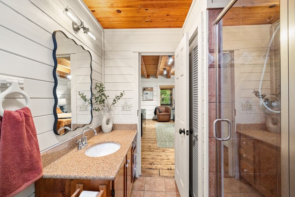 415226 Blue Ridge Residential