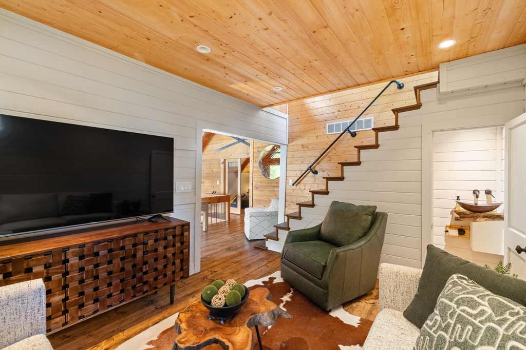 415226 Blue Ridge Residential