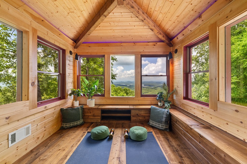 415226 Blue Ridge Residential