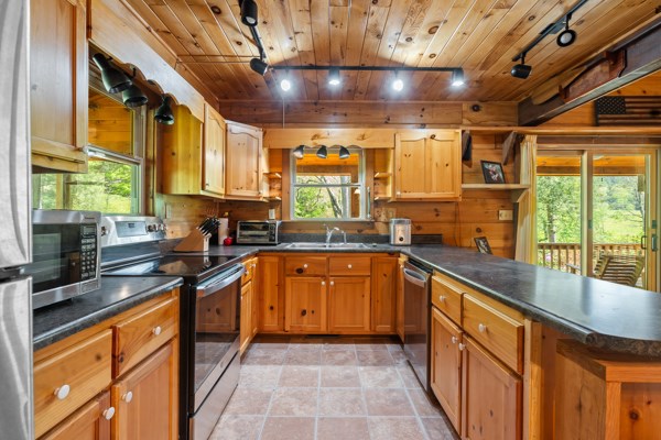 415238 Suches Residential