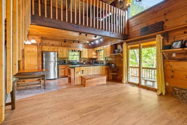 415238 Suches Residential