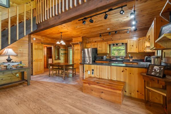 415238 Suches Residential