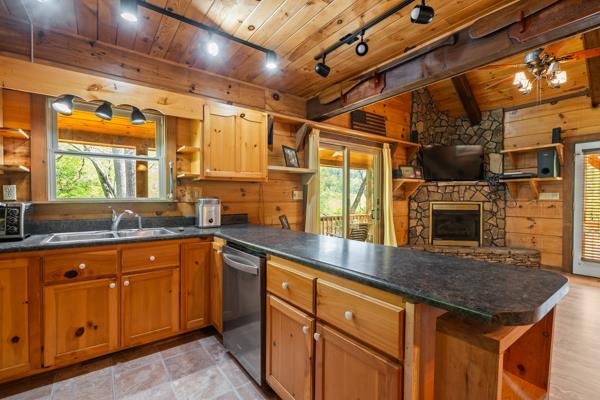 415238 Suches Residential