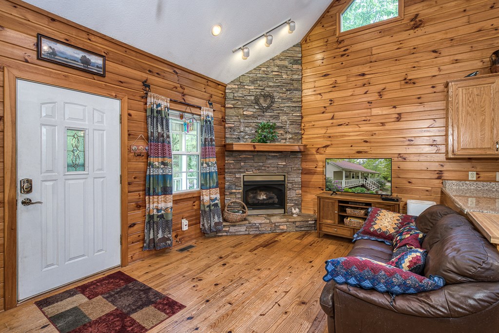 415249 Blairsville Residential