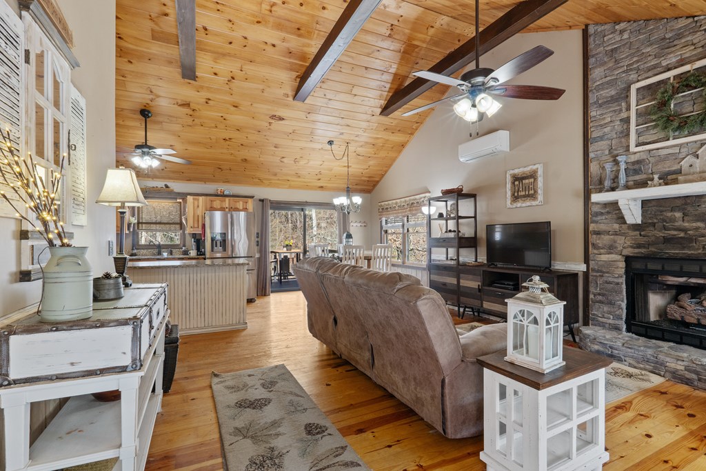 415252 Ellijay Residential