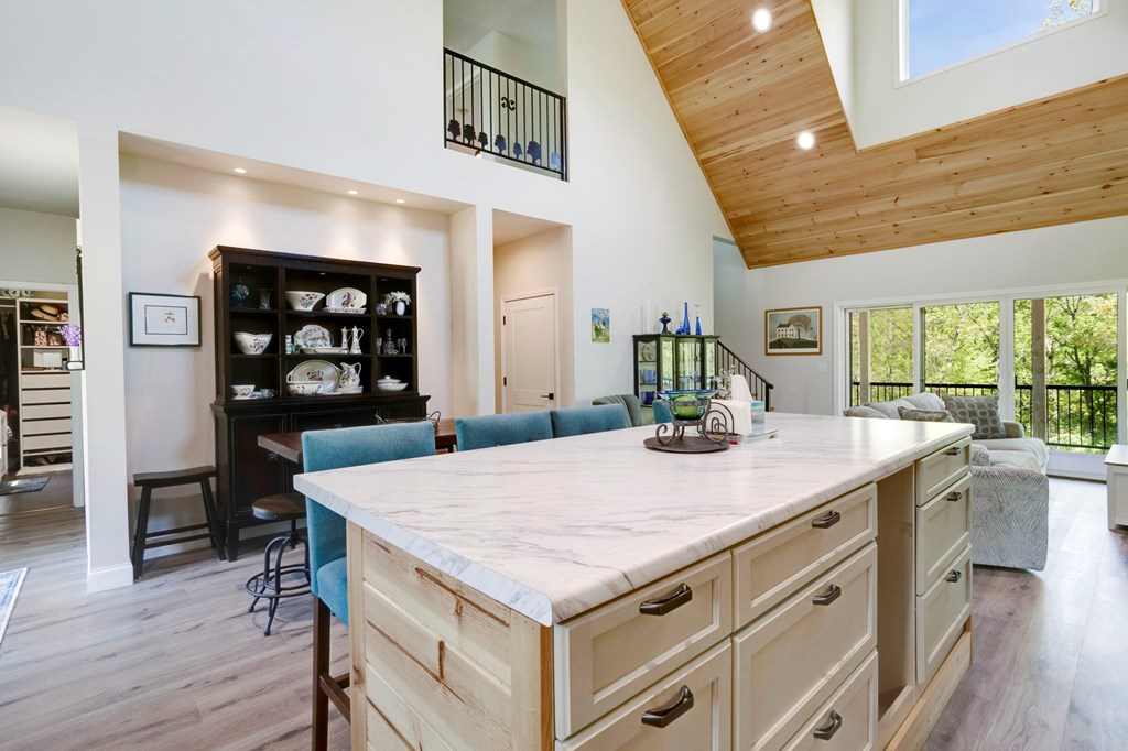 415255 Hiawassee Residential