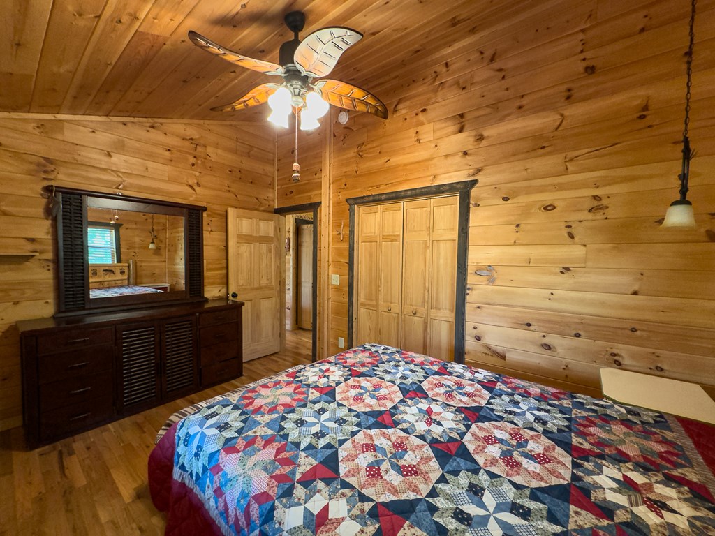 415258 Murphy Residential