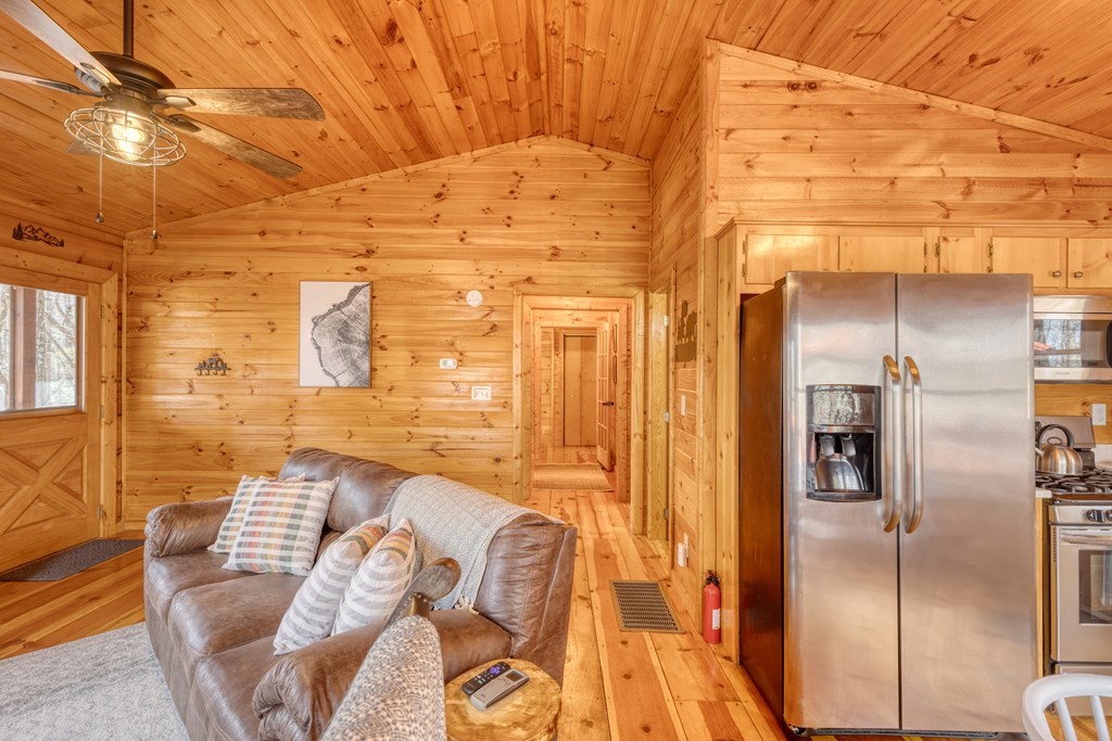 415267 Cherry Log Residential