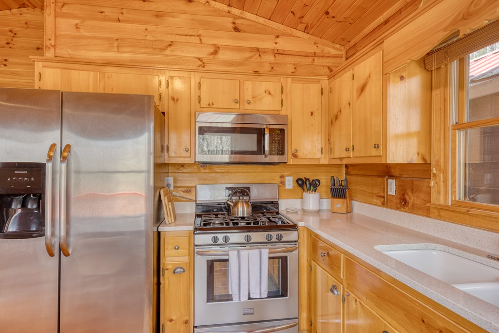 415267 Cherry Log Residential
