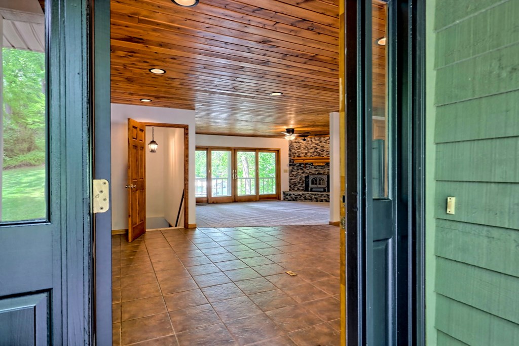 415268 Hiawassee Residential