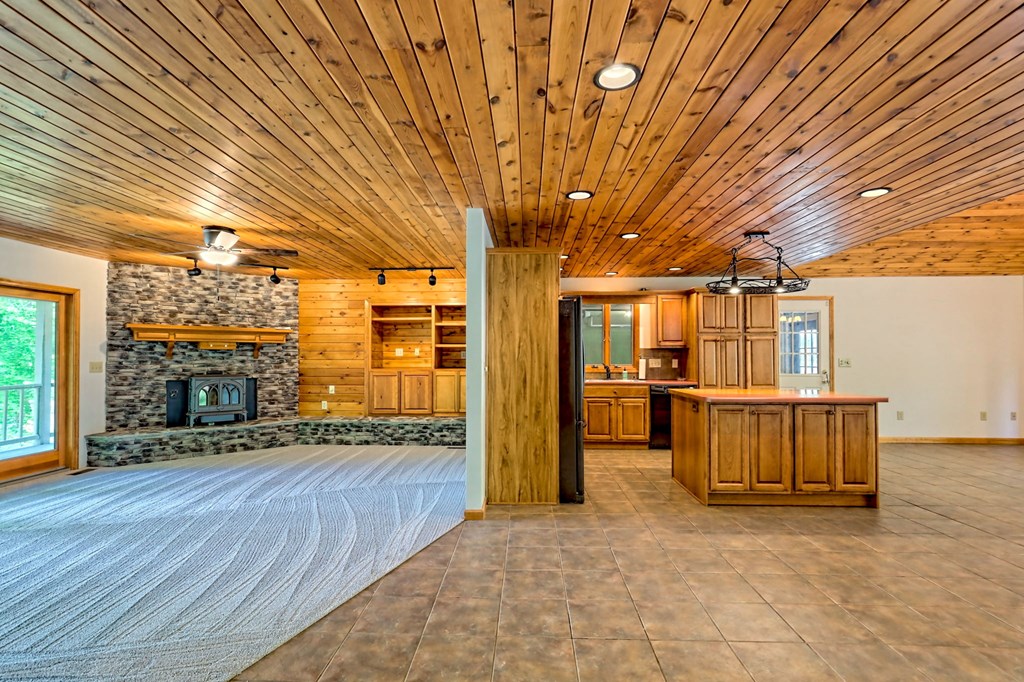 415268 Hiawassee Residential