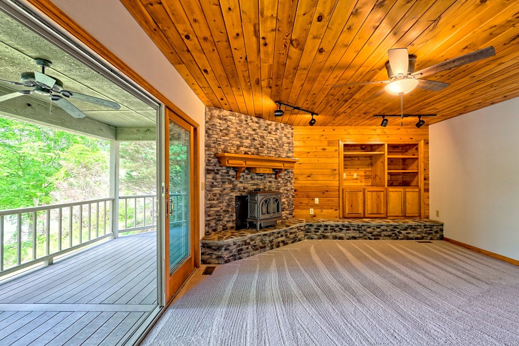 415268 Hiawassee Residential